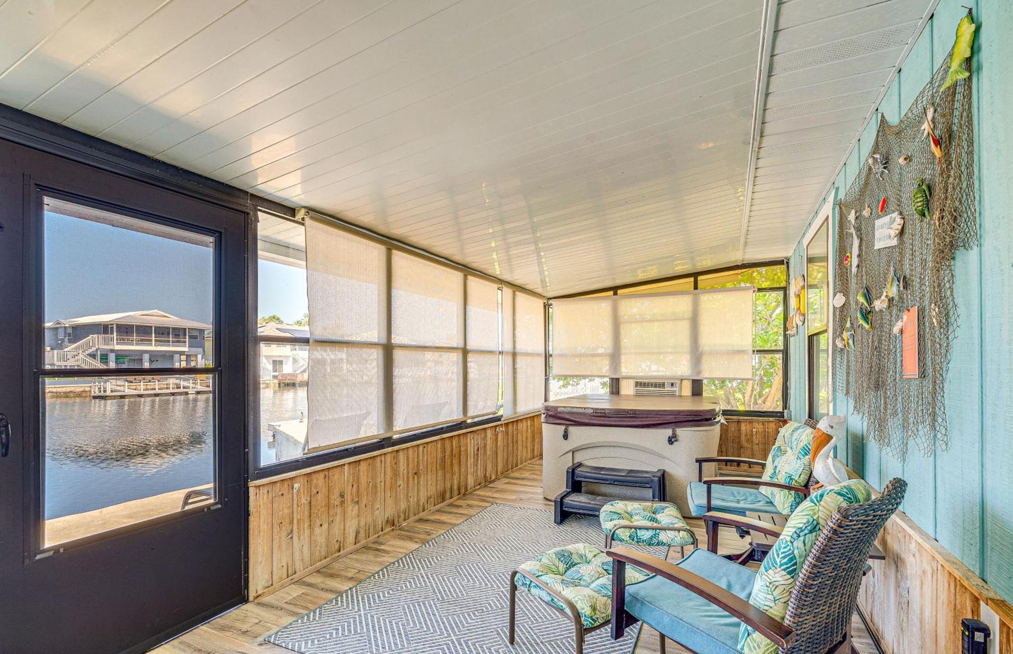 Waterfront Hernando Beach Home With Dock And Hot Tub! Exterior photo