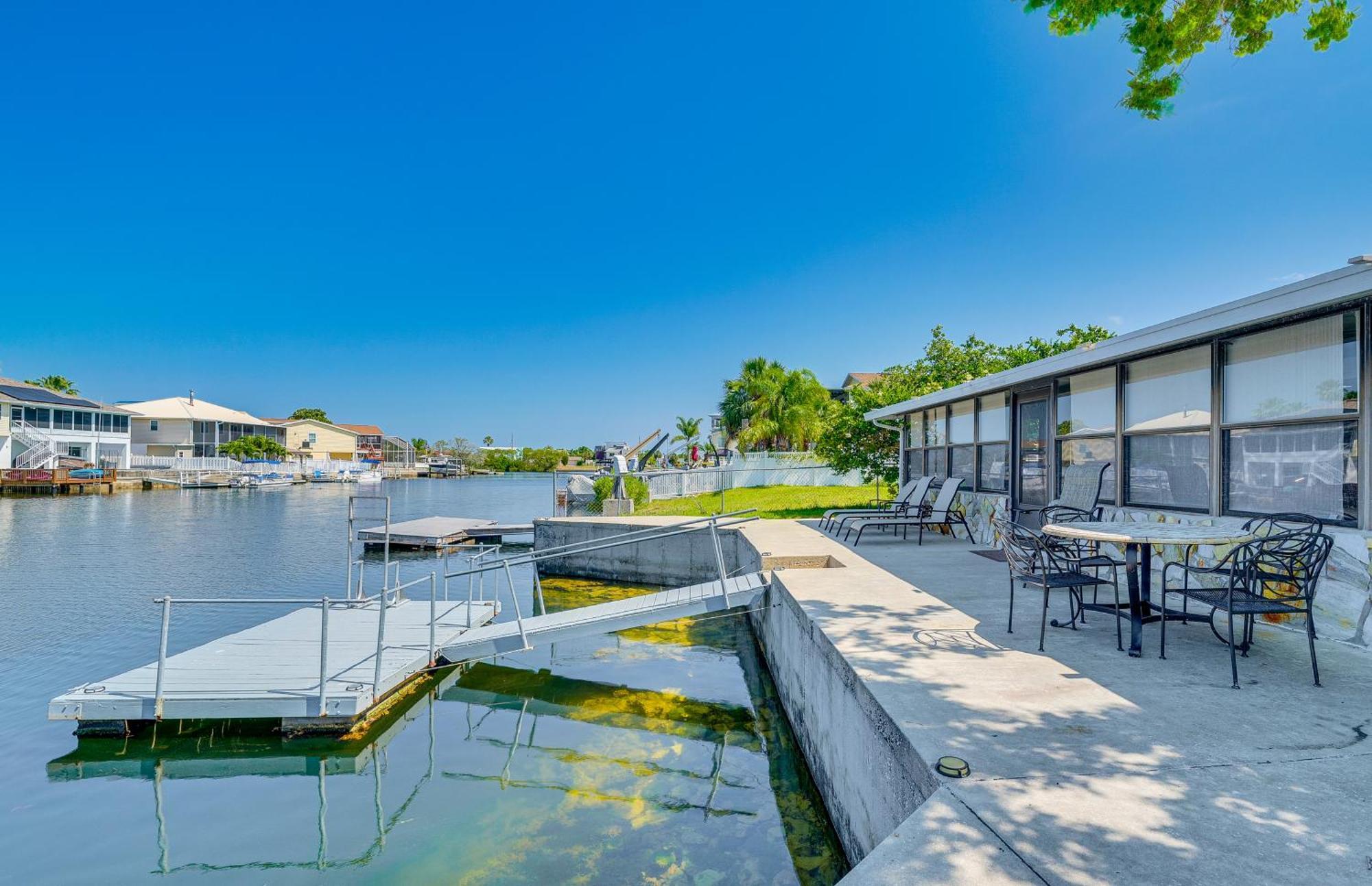 Waterfront Hernando Beach Home With Dock And Hot Tub! Exterior photo