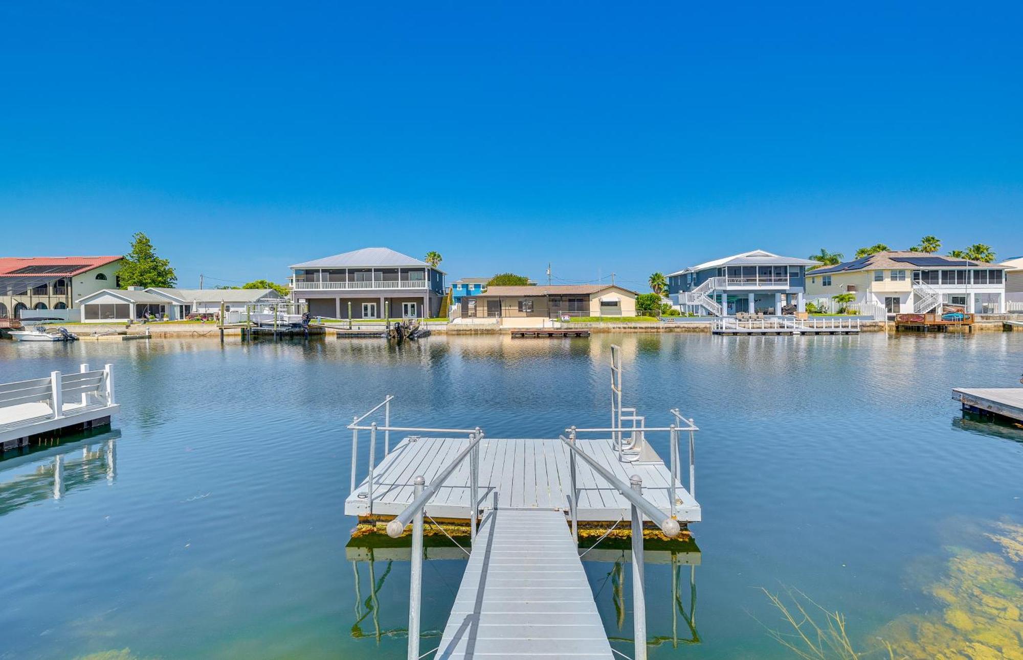 Waterfront Hernando Beach Home With Dock And Hot Tub! Exterior photo